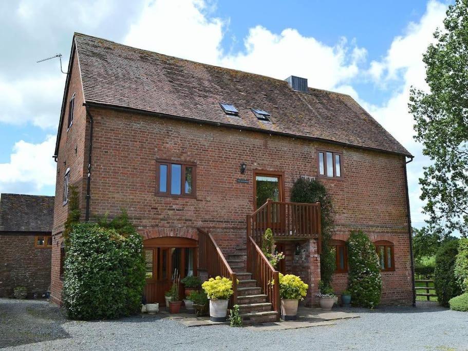 The Oast House - Farm Stay Apartment Set Within 135 Acres Bromyard Eksteriør bilde